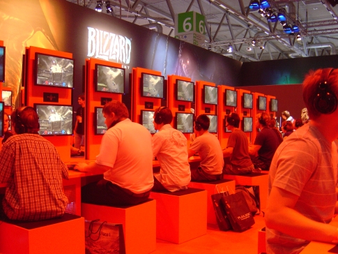 https://www.diablogame.de/media/content/GamesCom/GamesCom09_04_sub.jpg